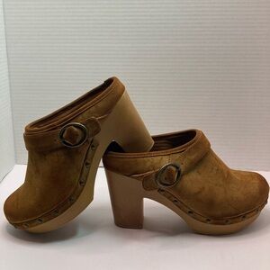 Clog Heeled Shoes